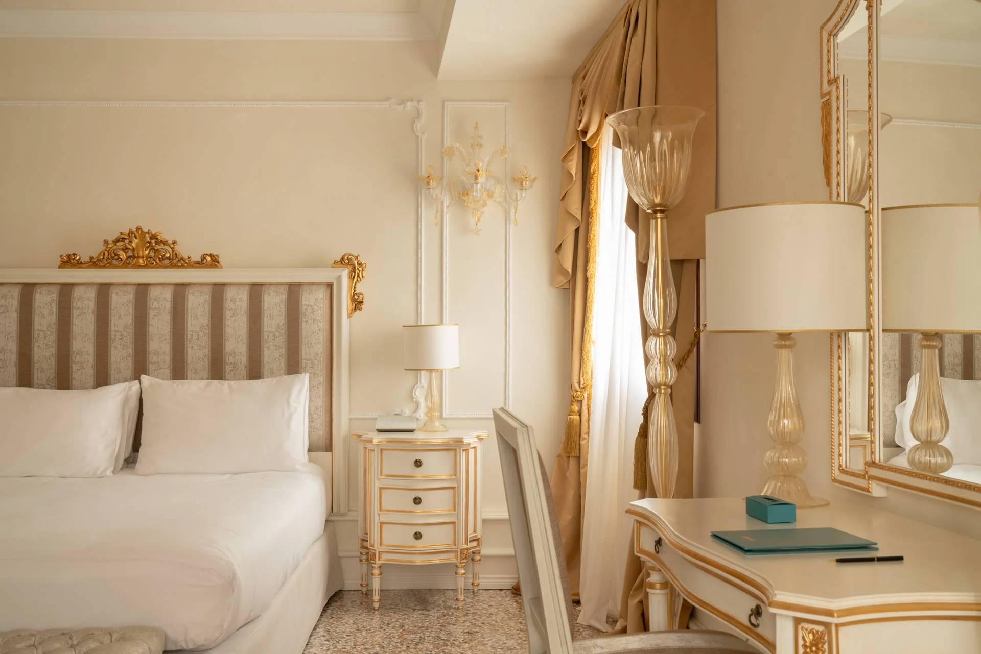 Ca' Bonfadini Historic Experience