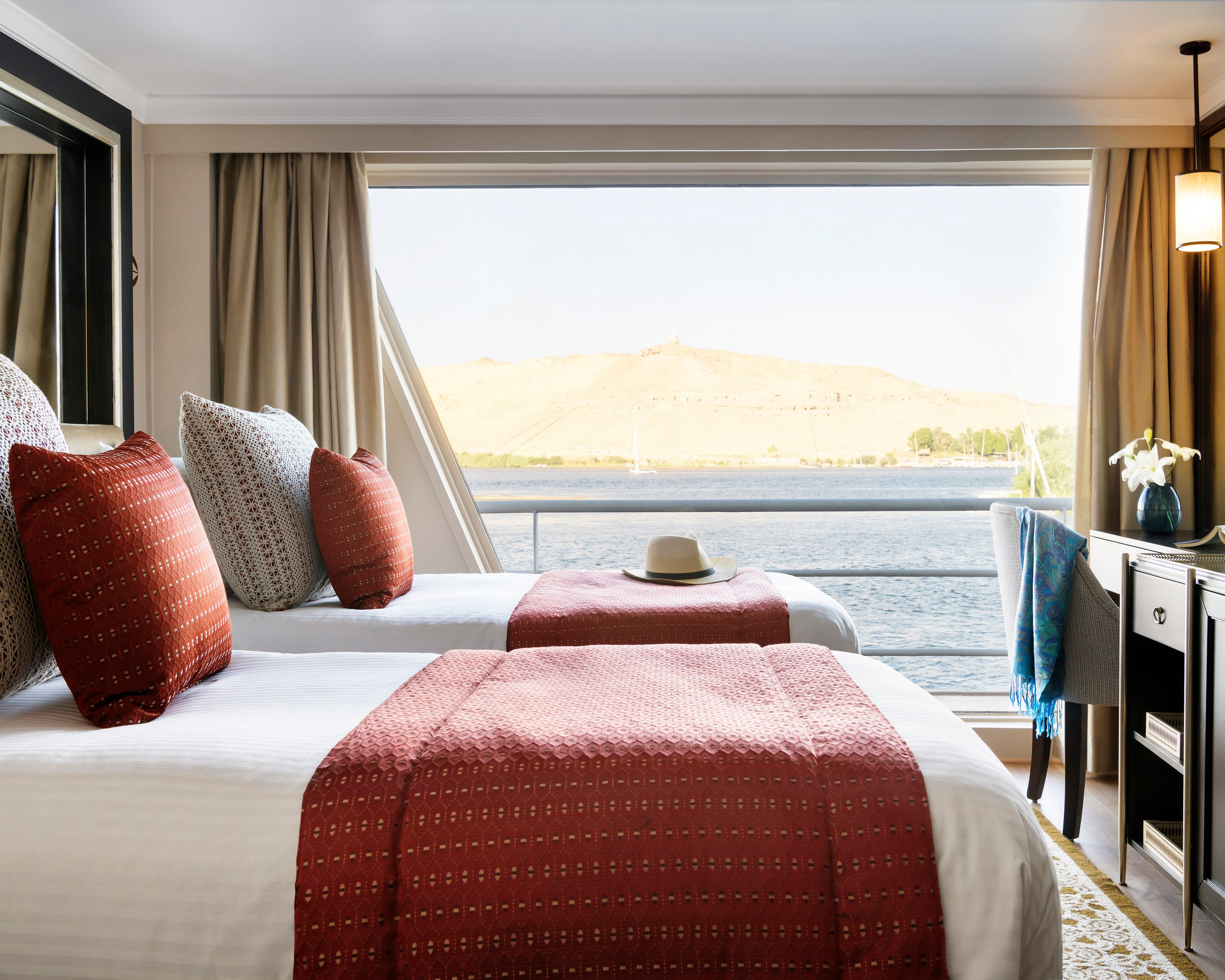 Sanctuary Sun Boat IV