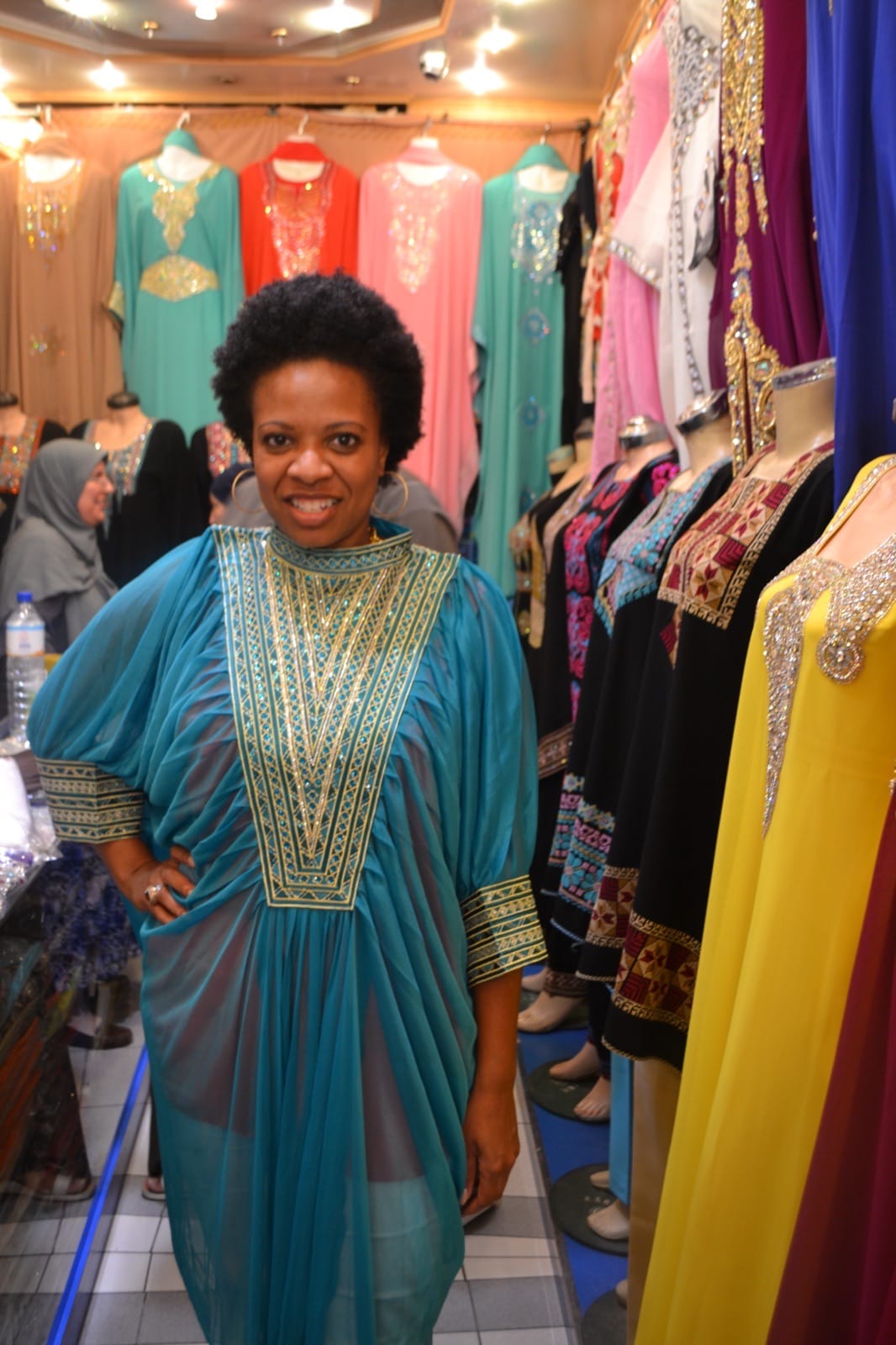 What to Wear in Dubai in November (Plus the Dubai Packing List for Women)