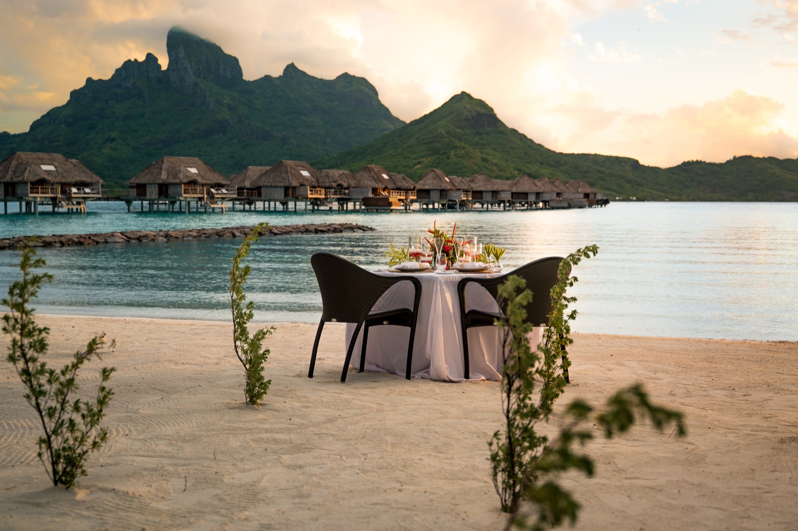 Maldives vs Bora Bora: The Ultimate Overwater Villa Comparison